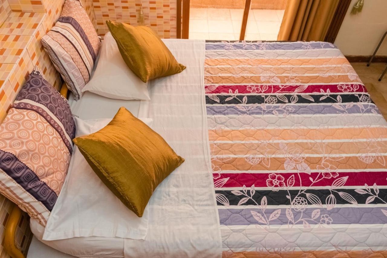 Hotel Livingston Inn Гуаякіль Екстер'єр фото
