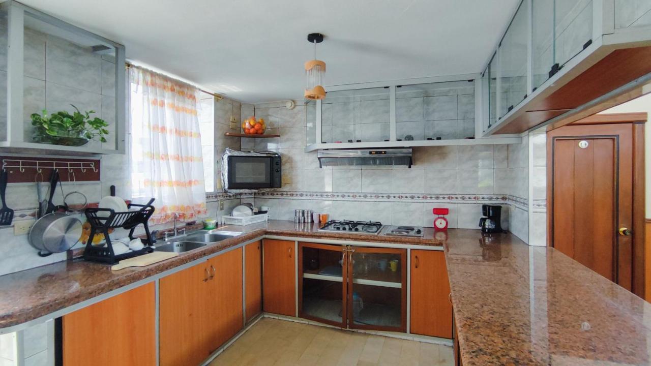Hotel Livingston Inn Гуаякіль Екстер'єр фото